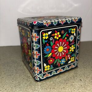 Vintage Daher Floral Tin Made in England Designer Daher Retro Metal Storage Tin